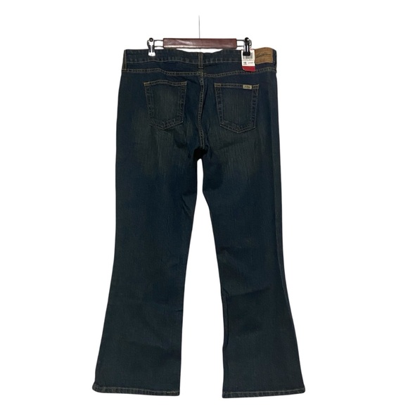 Vintage Levi Strauss Low Rise Bootcut Denim Jeans - Picture 11 of 14